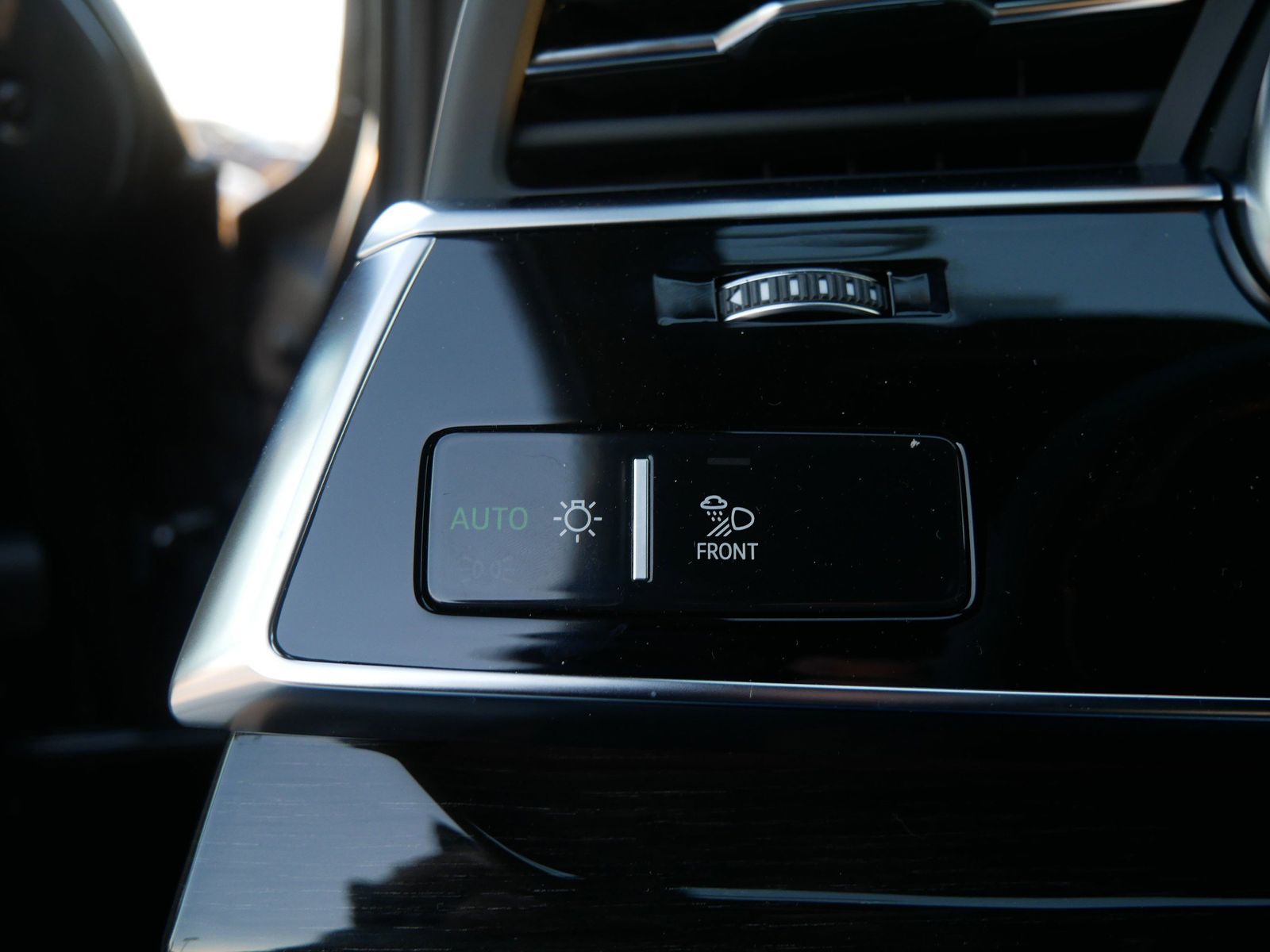 Thumbnail: 2026 Audi Q7 - 27