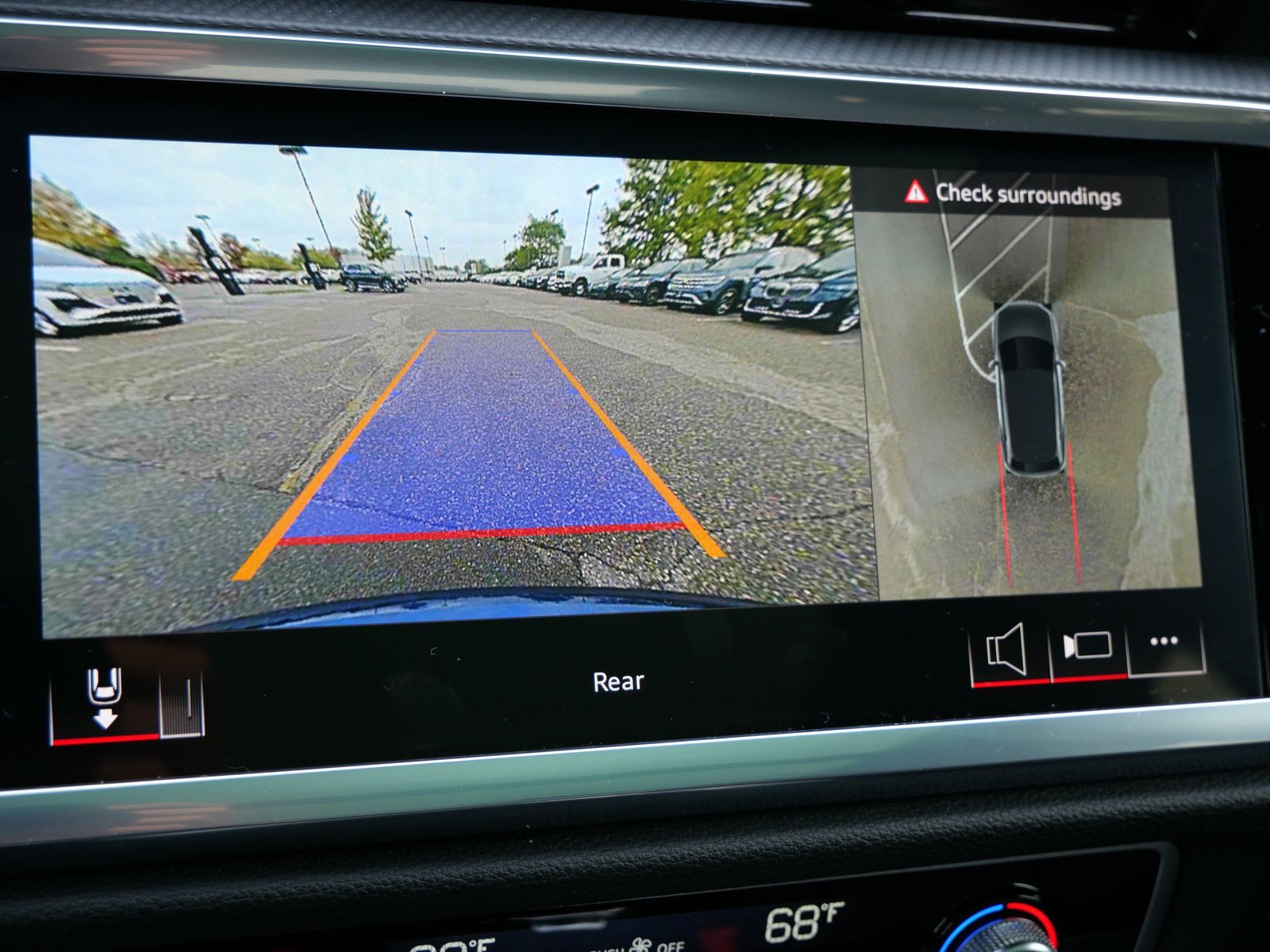 Thumbnail: 2025 Audi Q3 - 27