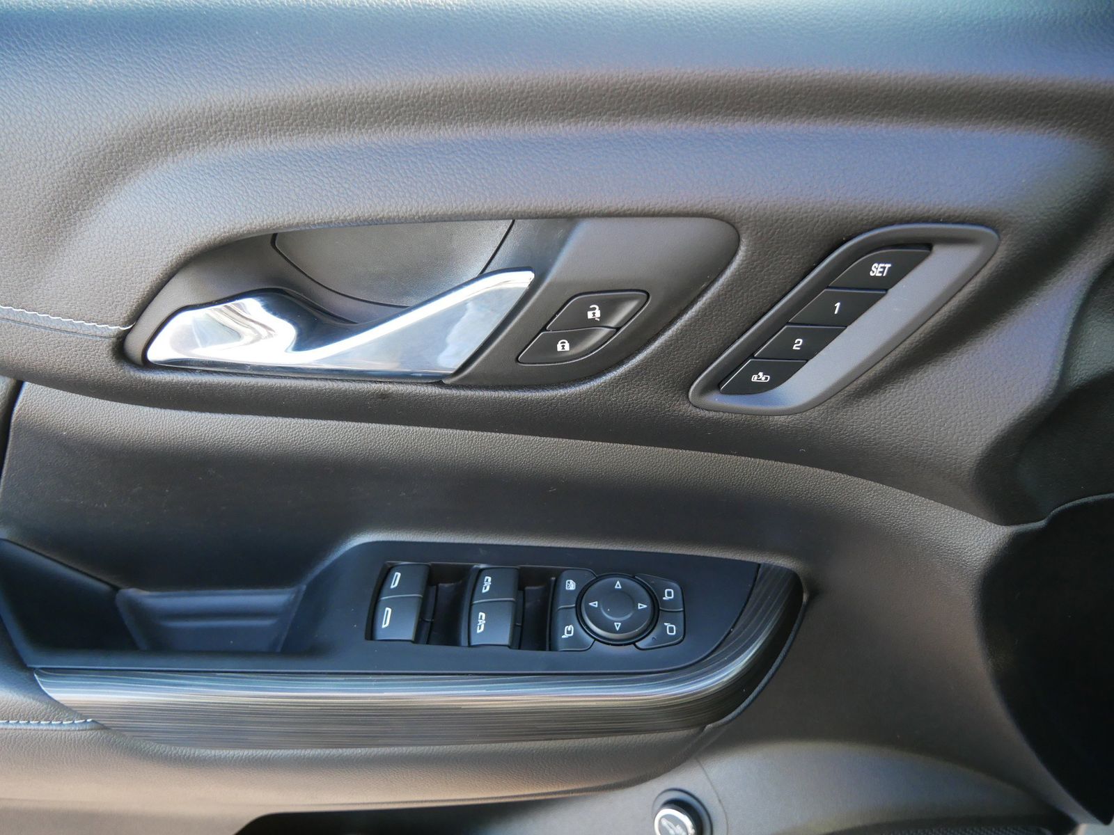 Thumbnail: 2023 GMC Acadia - 16