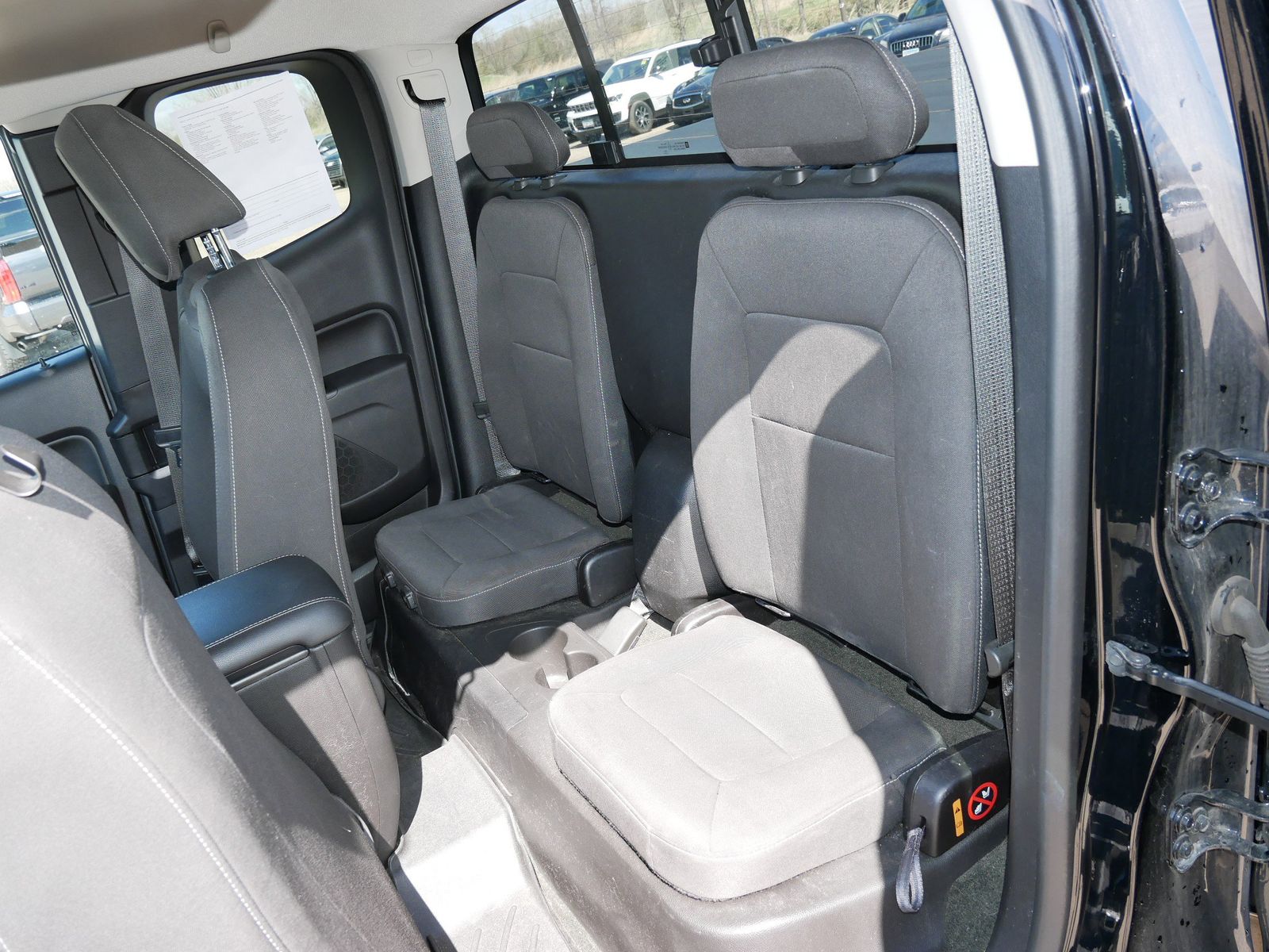 Thumbnail: 2017 Chevrolet Colorado - 10