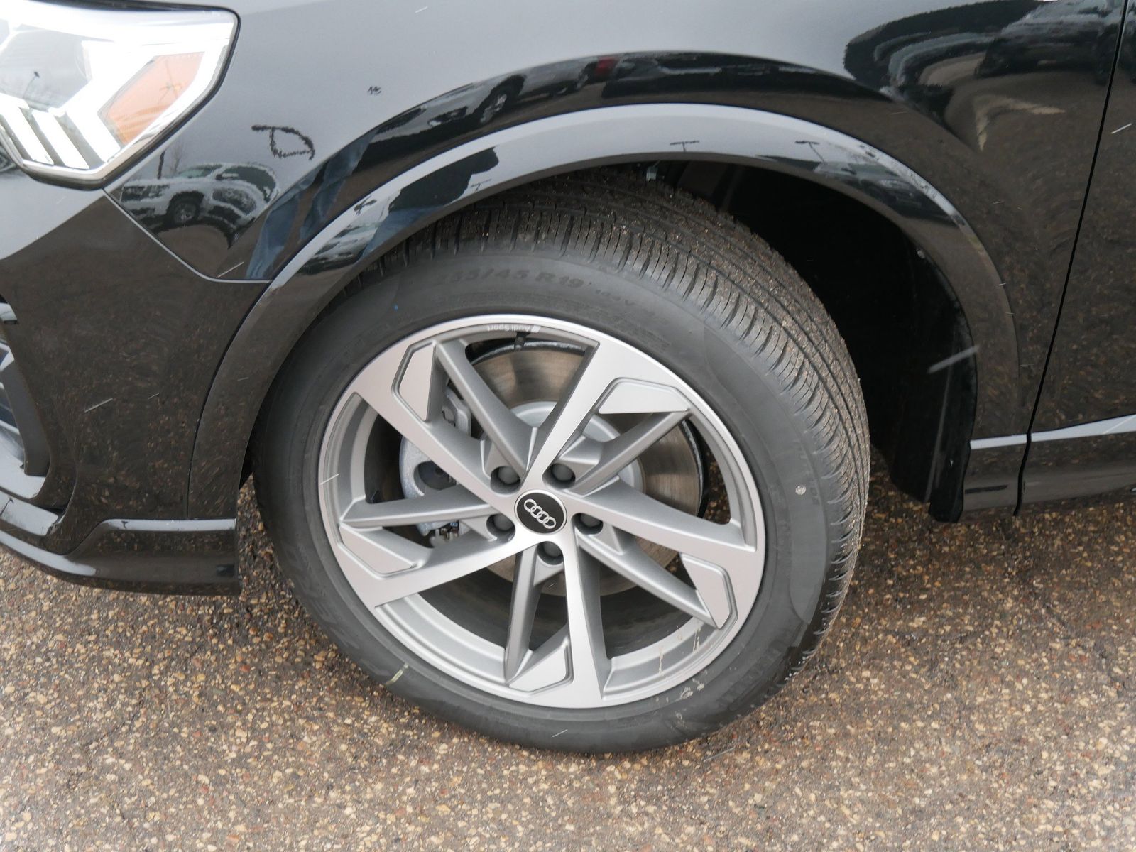 Thumbnail: 2025 Audi Q3 - 7