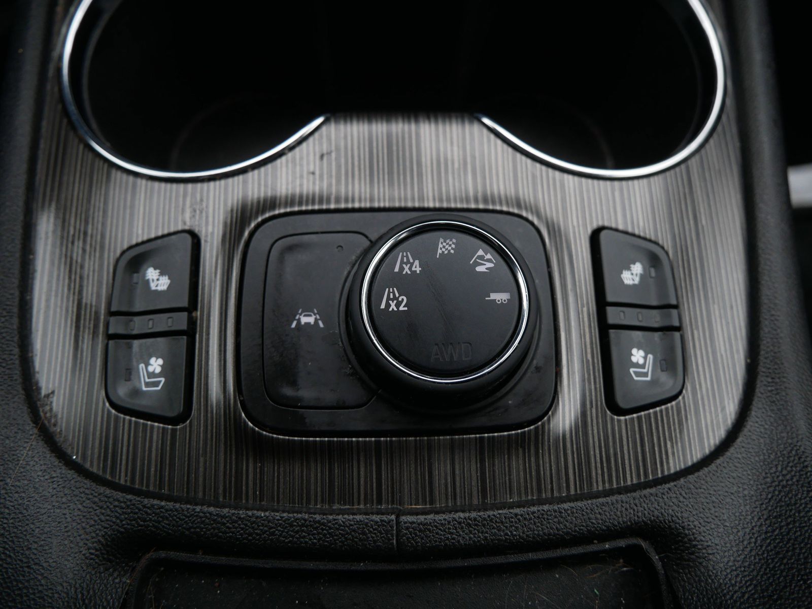 Thumbnail: 2023 GMC Acadia - 13