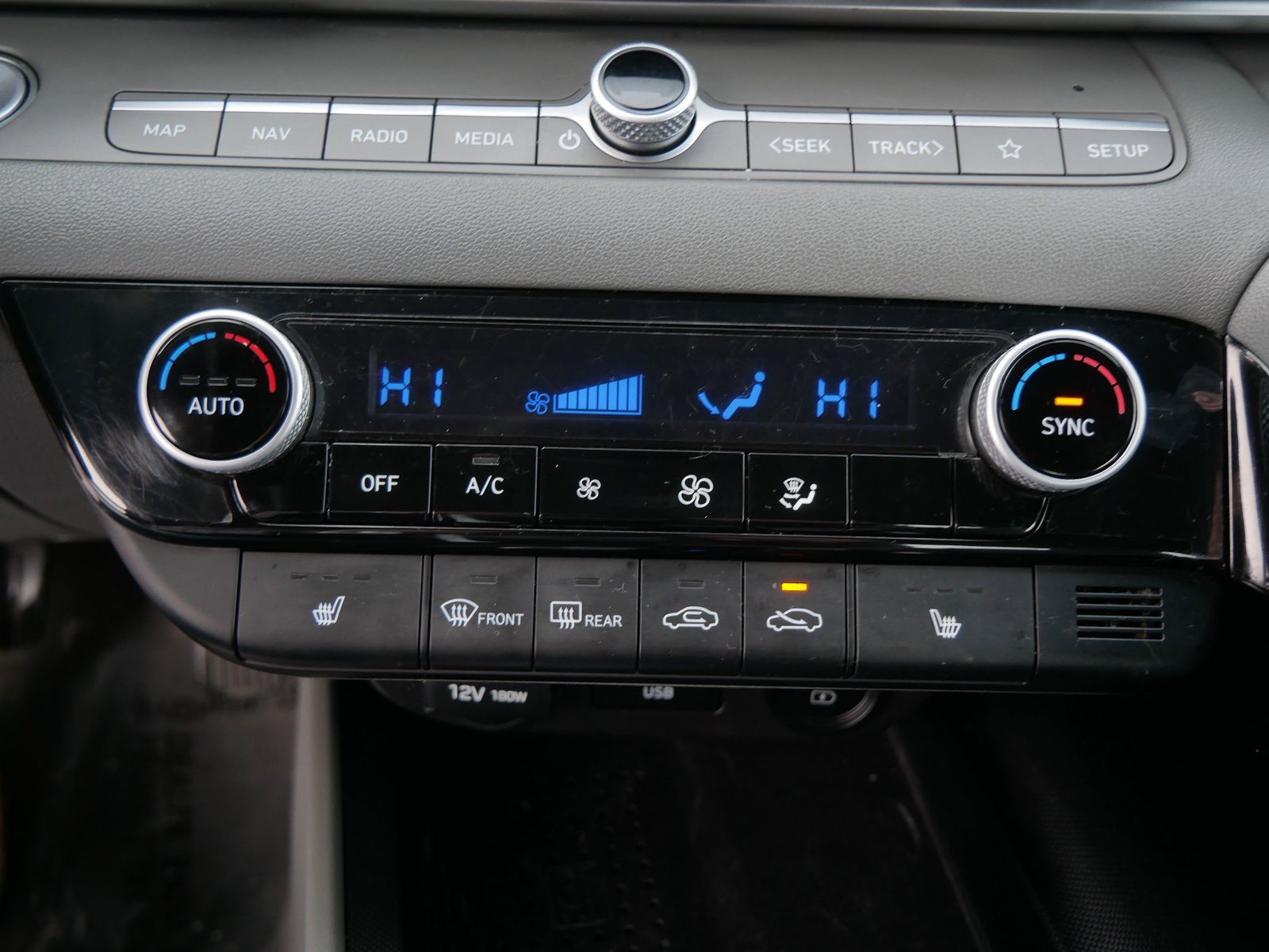 Thumbnail: 2023 Hyundai Elantra - 20