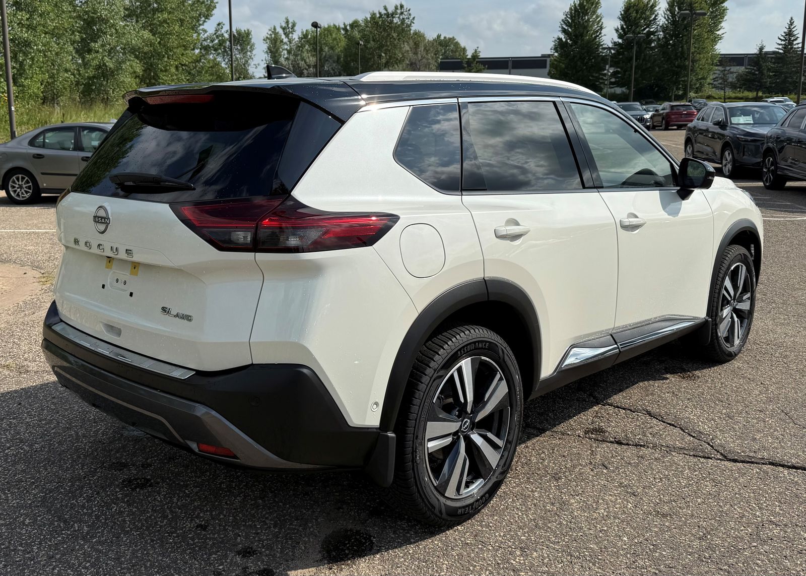 Thumbnail: 2023 Nissan Rogue - 4