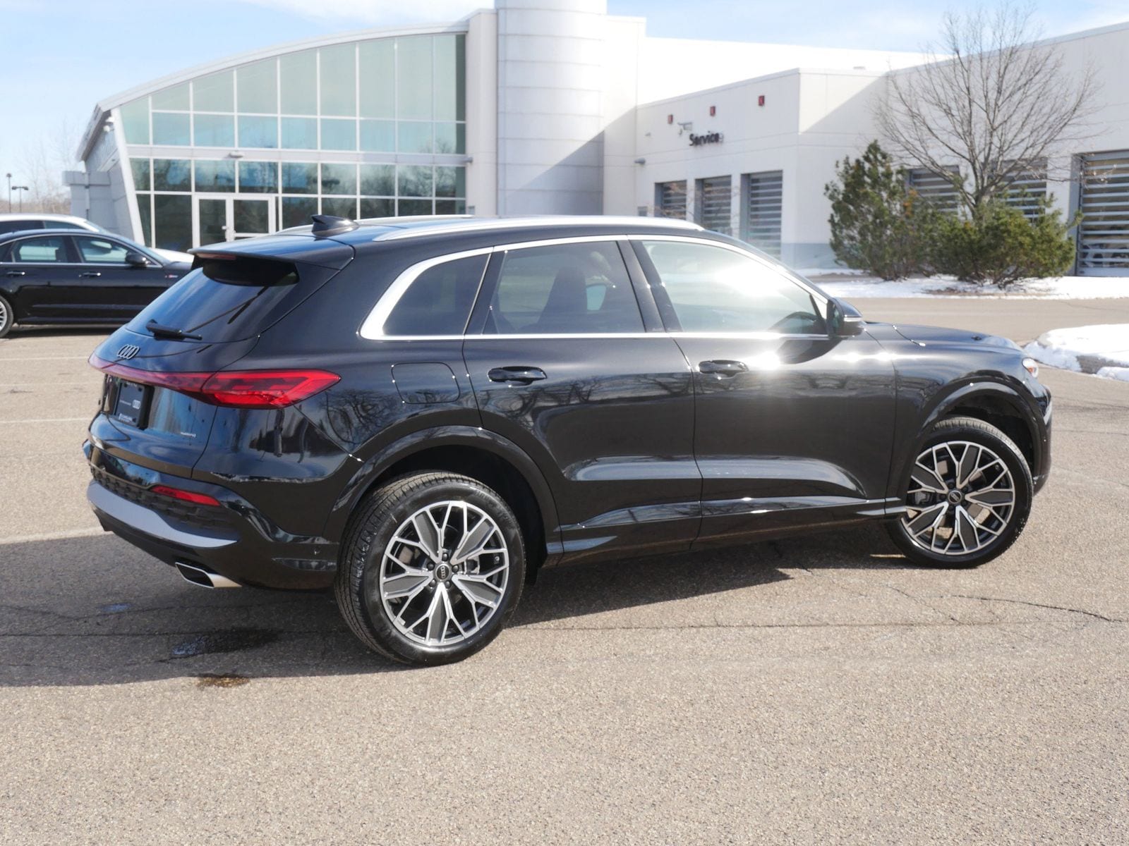 Thumbnail: 2025 Audi Q5 - 4