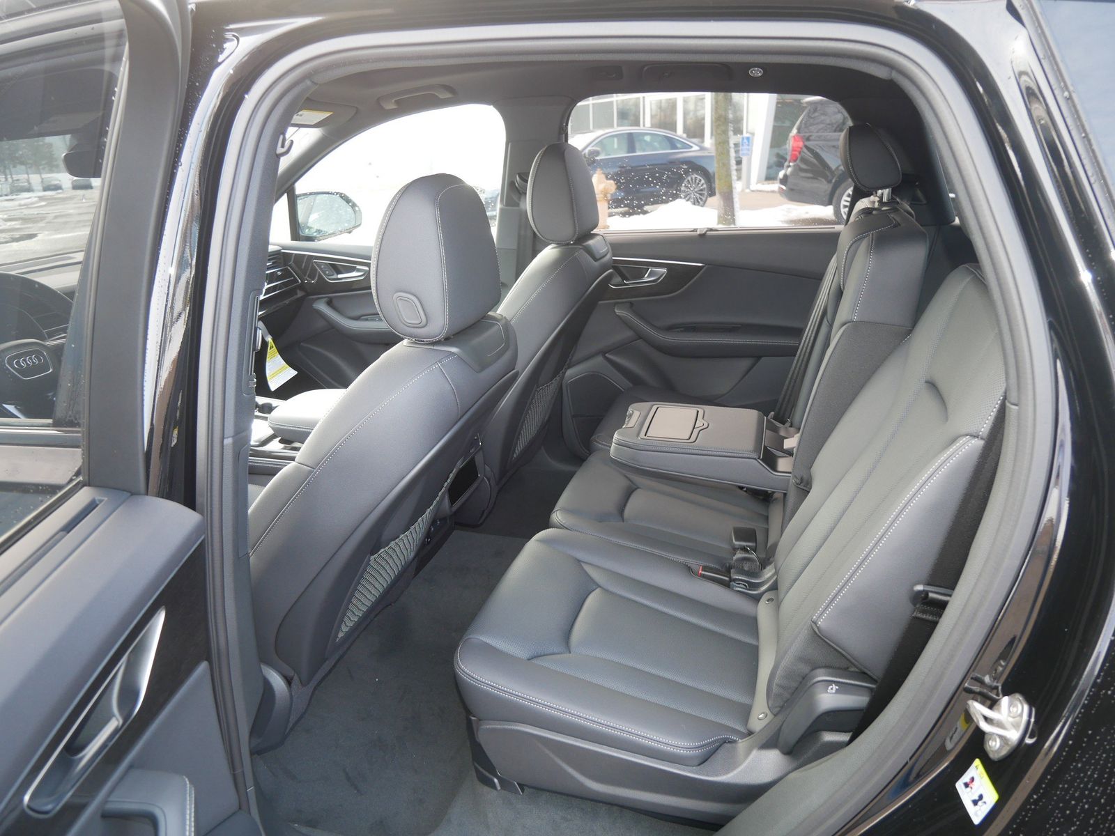 Thumbnail: 2026 Audi Q7 - 9