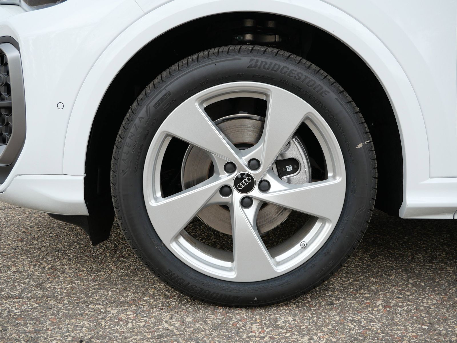 Thumbnail: 2025 Audi Q5 - 7