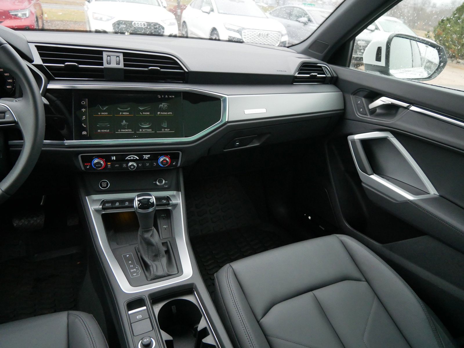 Thumbnail: 2025 Audi Q3 - 13