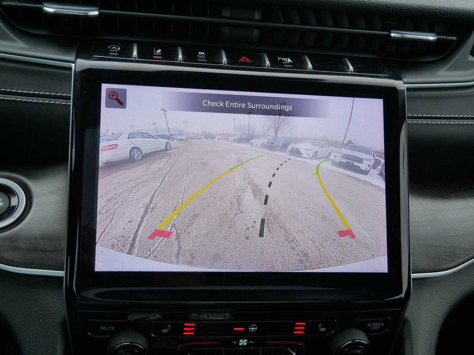 Thumbnail: 2024 Jeep Grand Cherokee - 19