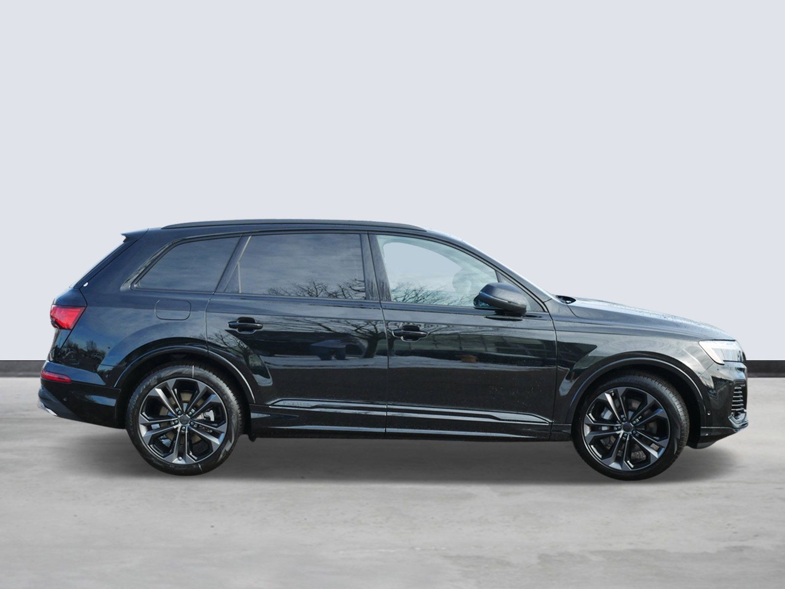 Thumbnail: 2026 Audi Q7 - 5