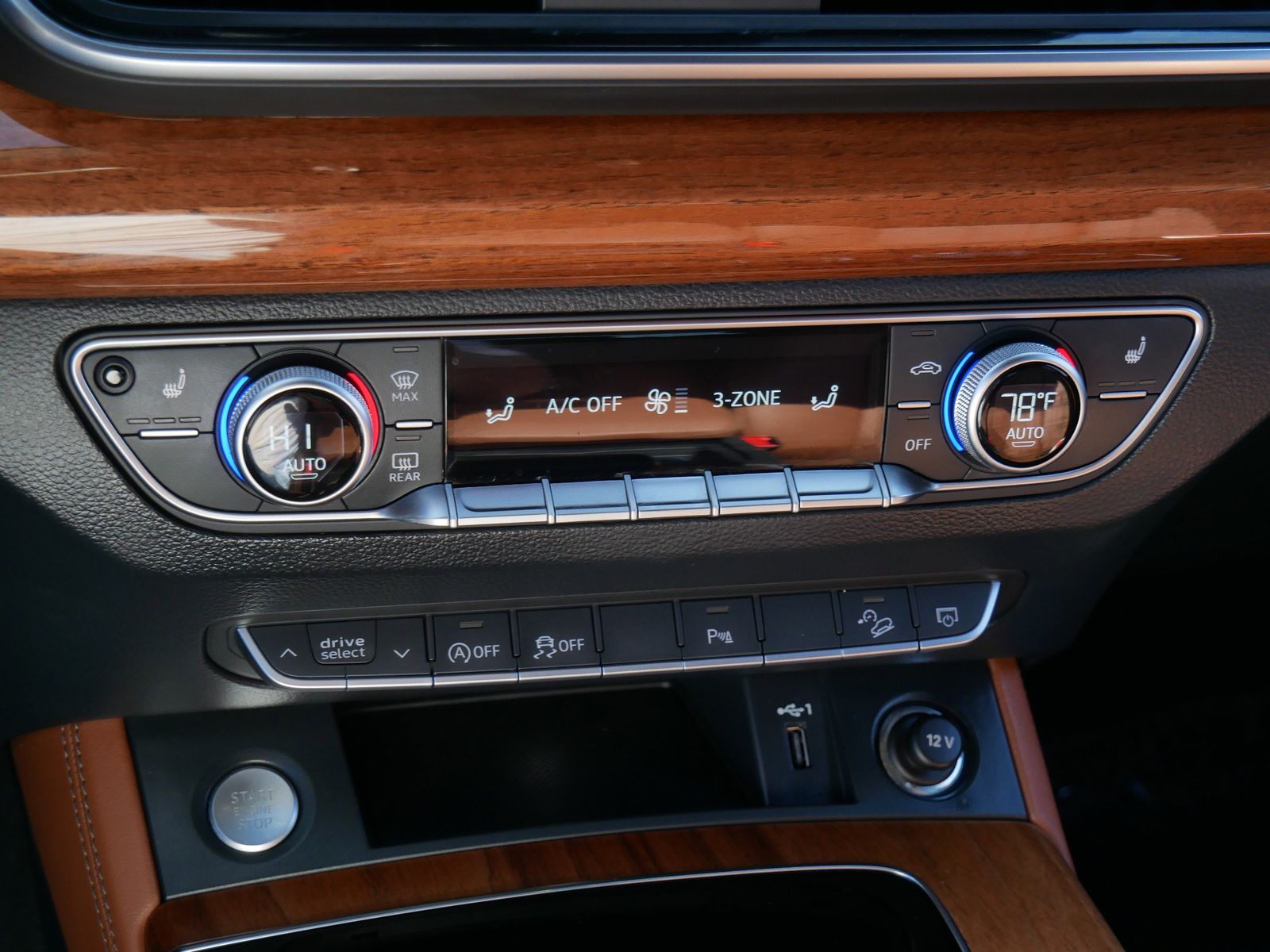 Thumbnail: 2022 Audi Q5 - 22