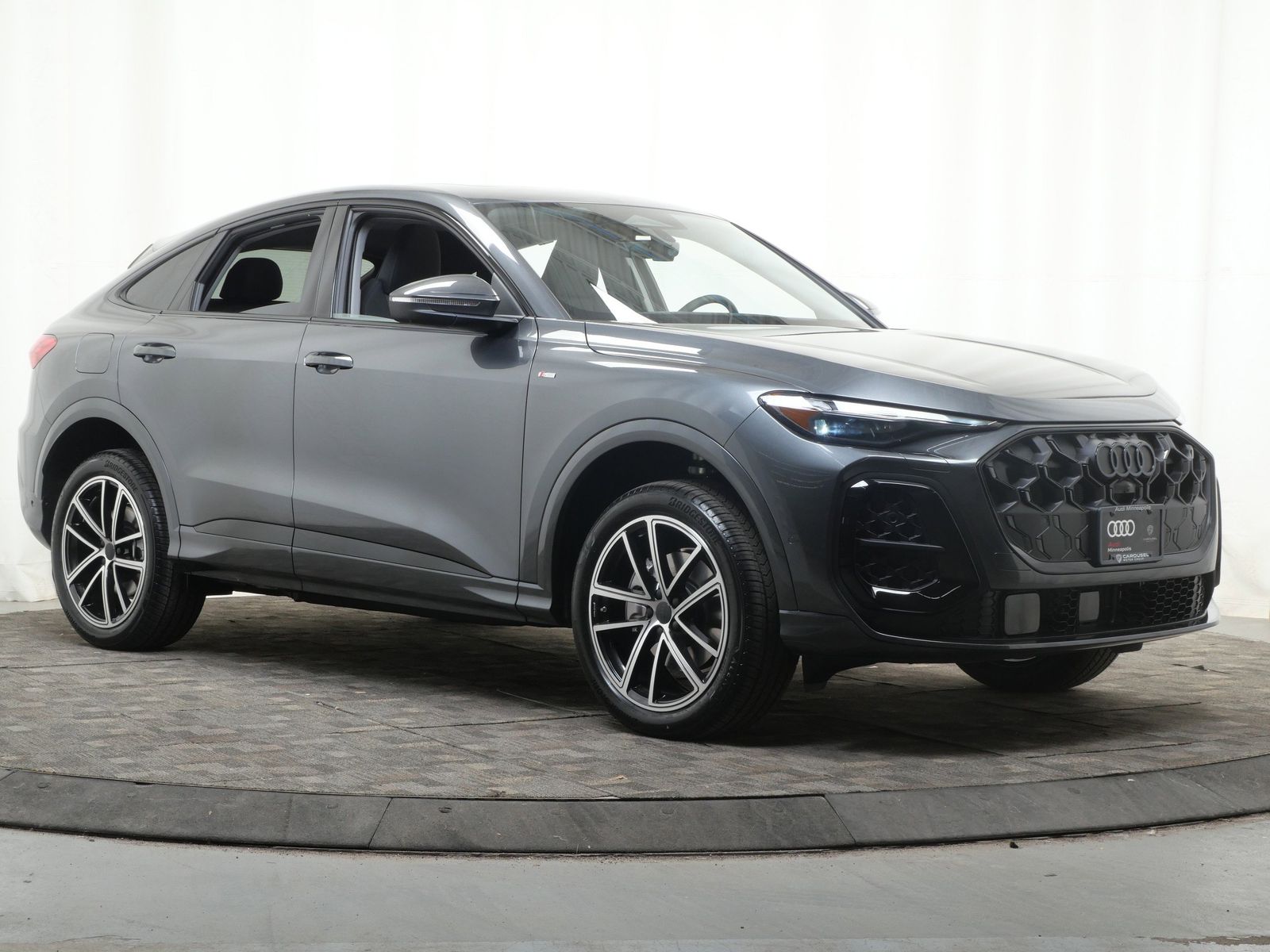 Thumbnail: 2026 Audi Q5 - 8