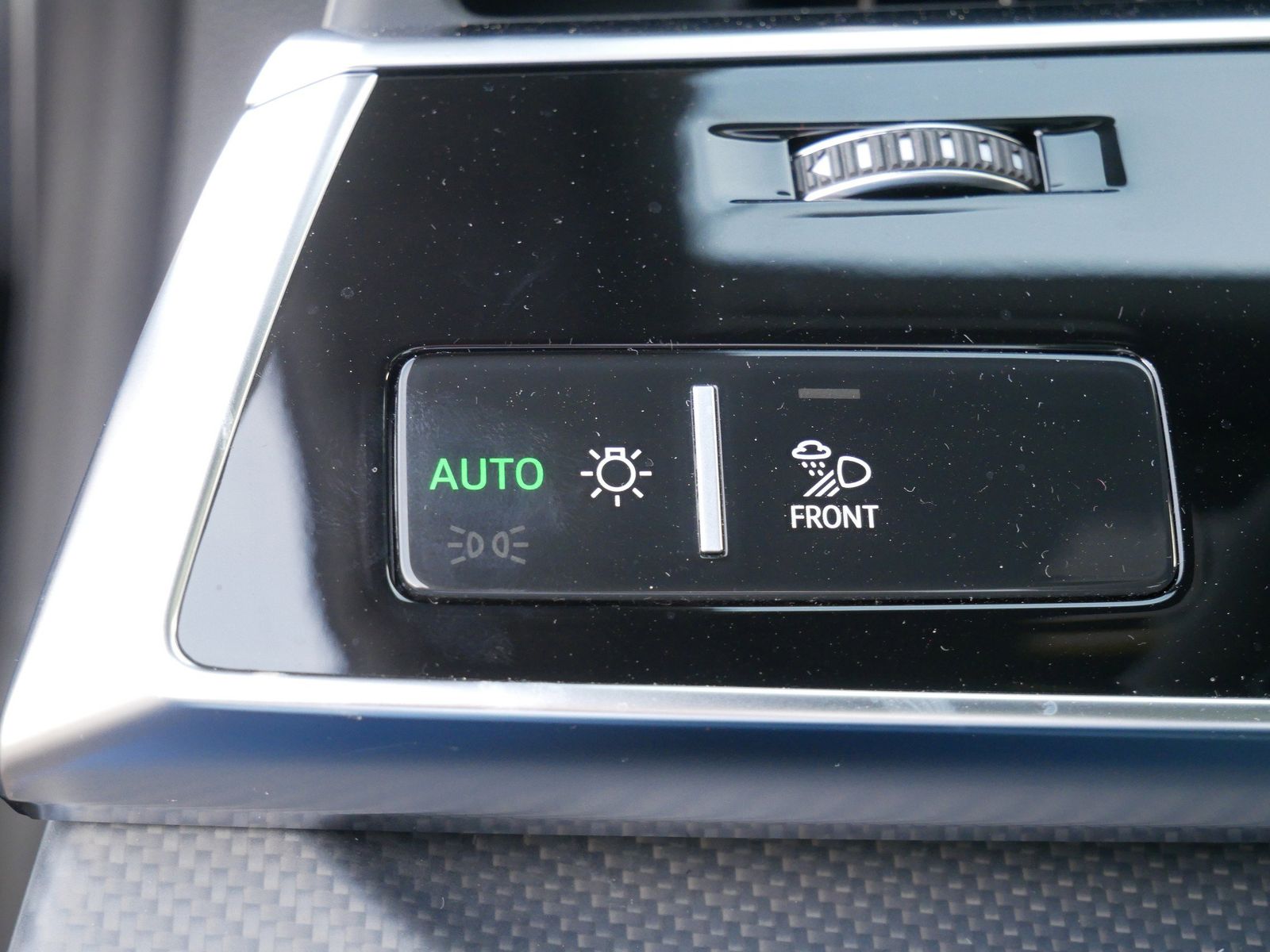 Thumbnail: 2026 Audi RS Q8 - 31