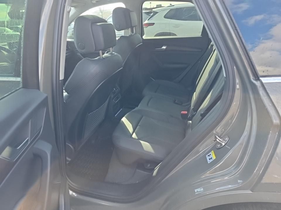 Thumbnail: 2025 Audi Q5 - 14