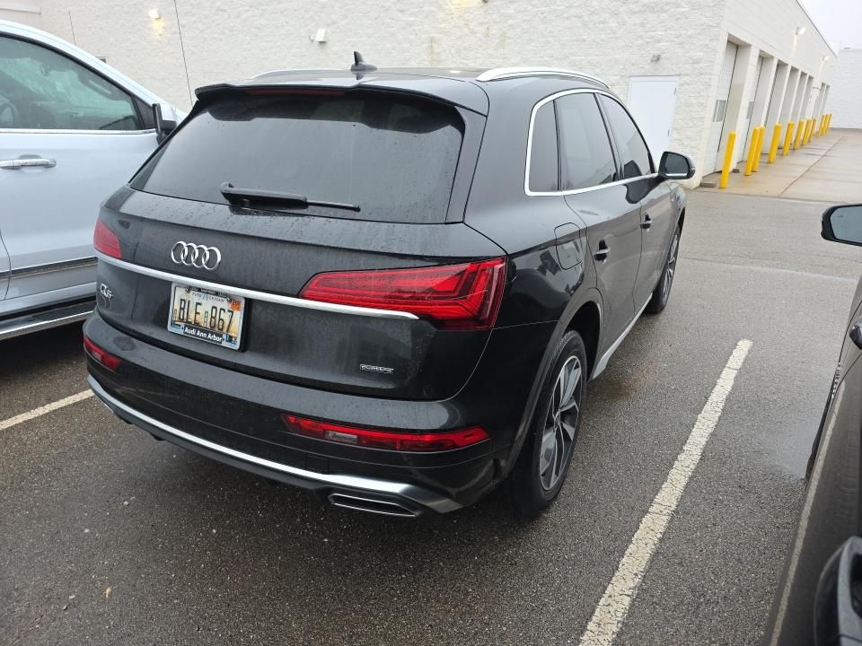 Thumbnail: 2023 Audi Q5 - 9