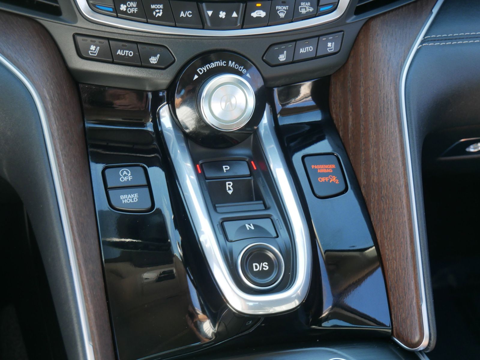 Thumbnail: 2022 Acura TLX - 18