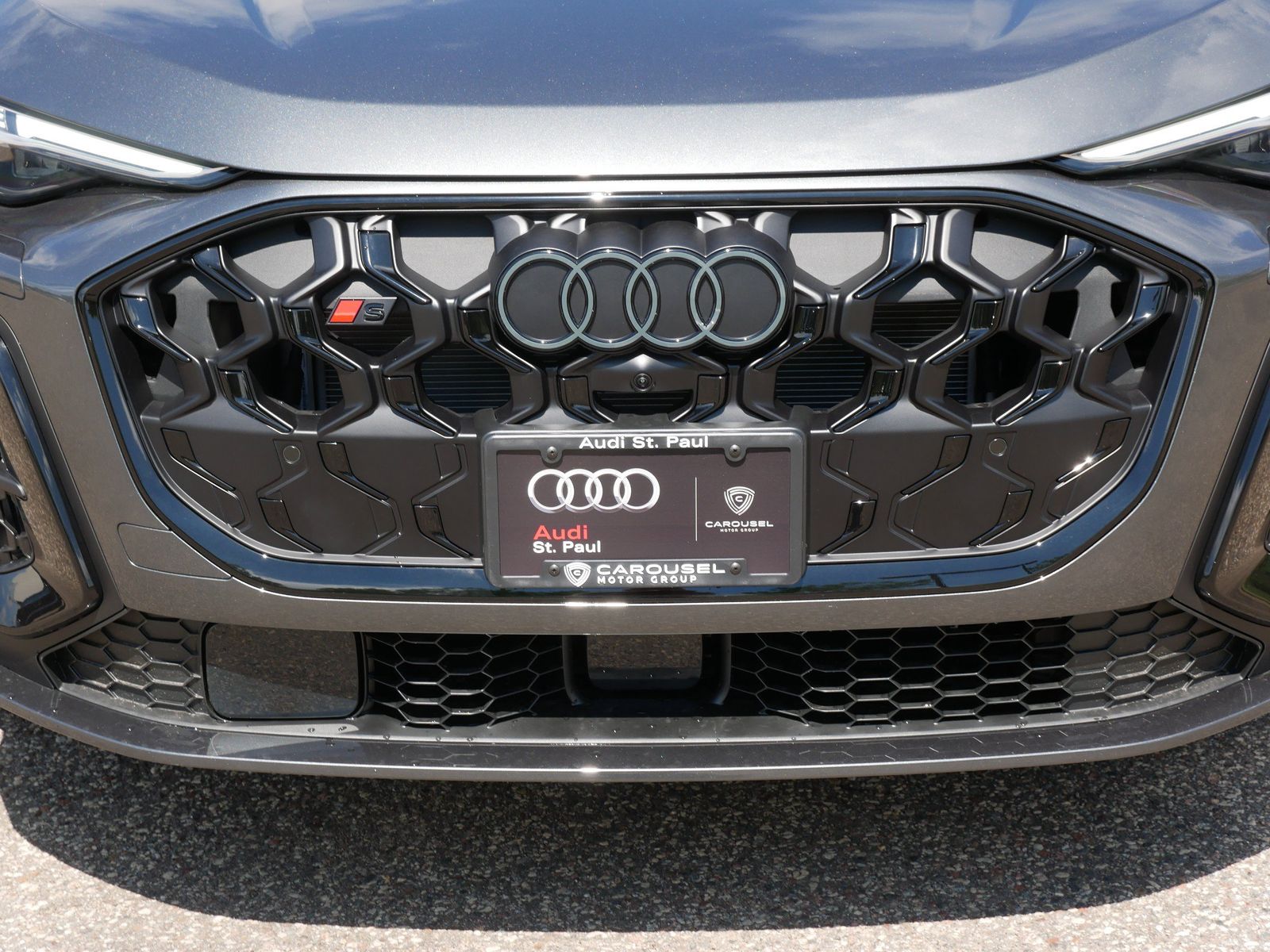 Thumbnail: 2026 Audi SQ5 - 8