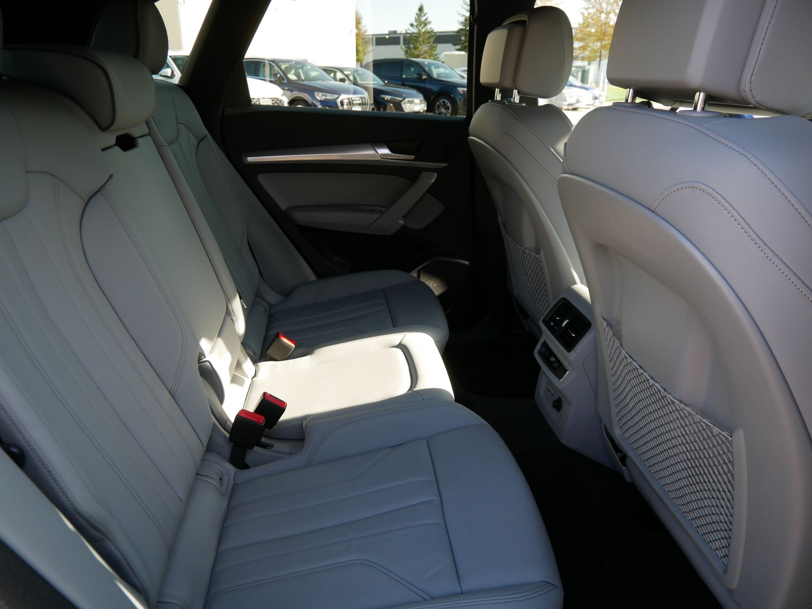 Thumbnail: 2025 Audi Q5 - 11