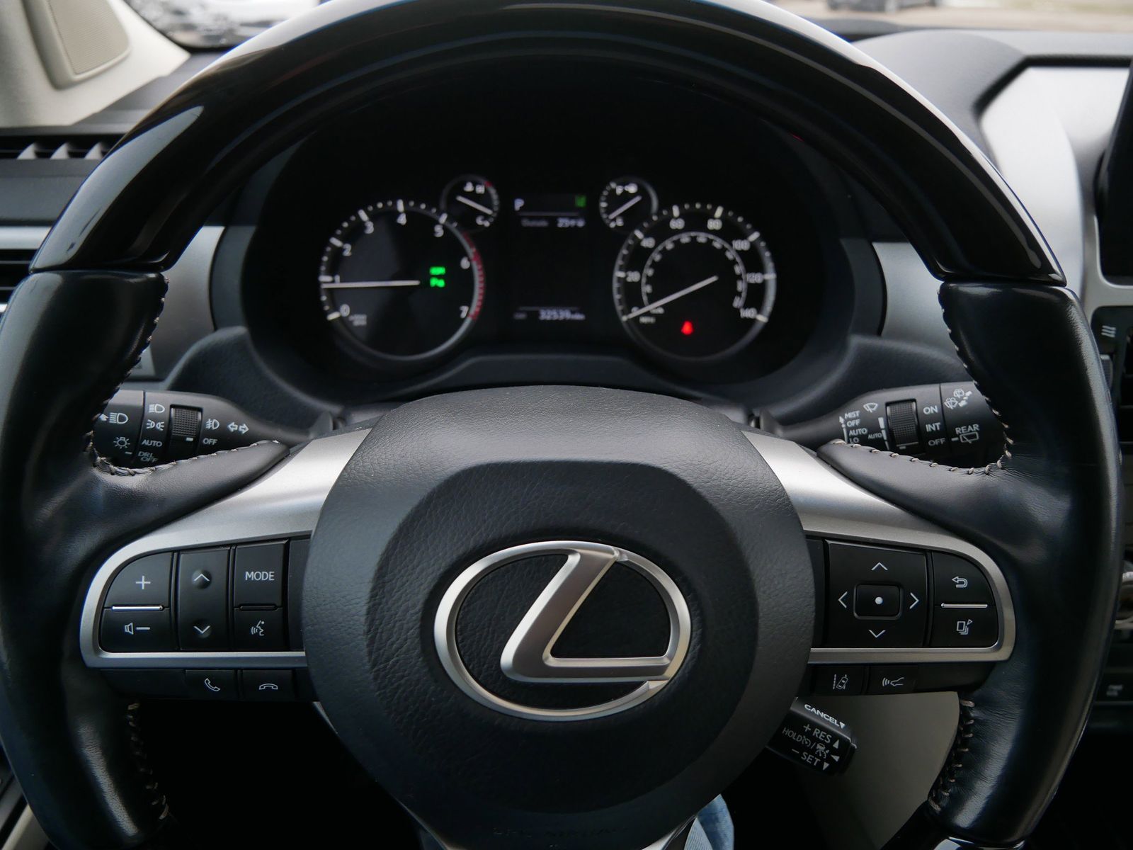 Thumbnail: 2022 Lexus GX - 25
