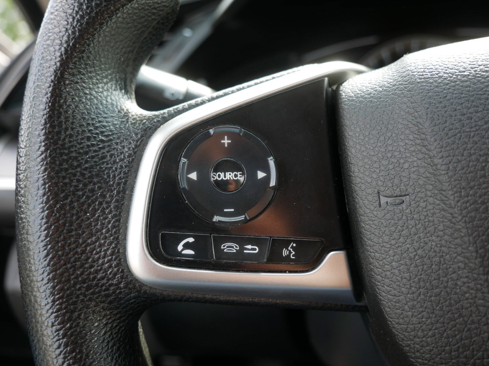 Thumbnail: 2018 Honda Civic - 21