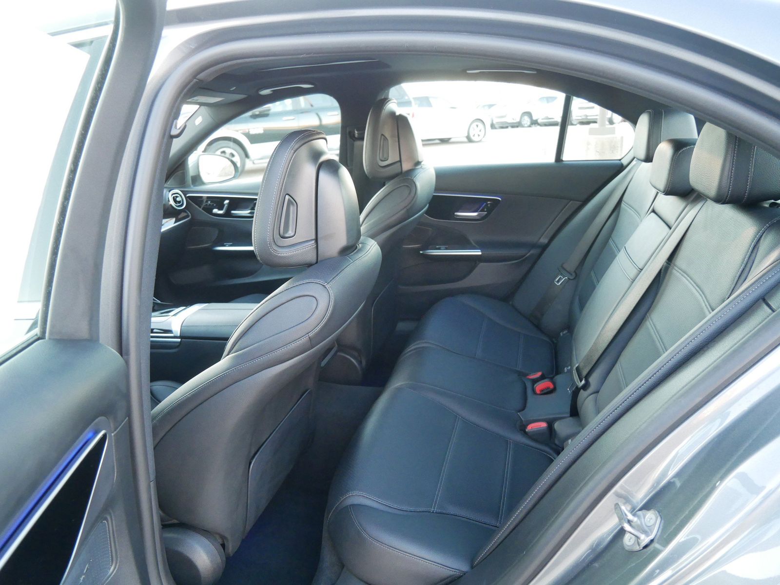 Thumbnail: 2022 Mercedes-Benz C-Class - 10