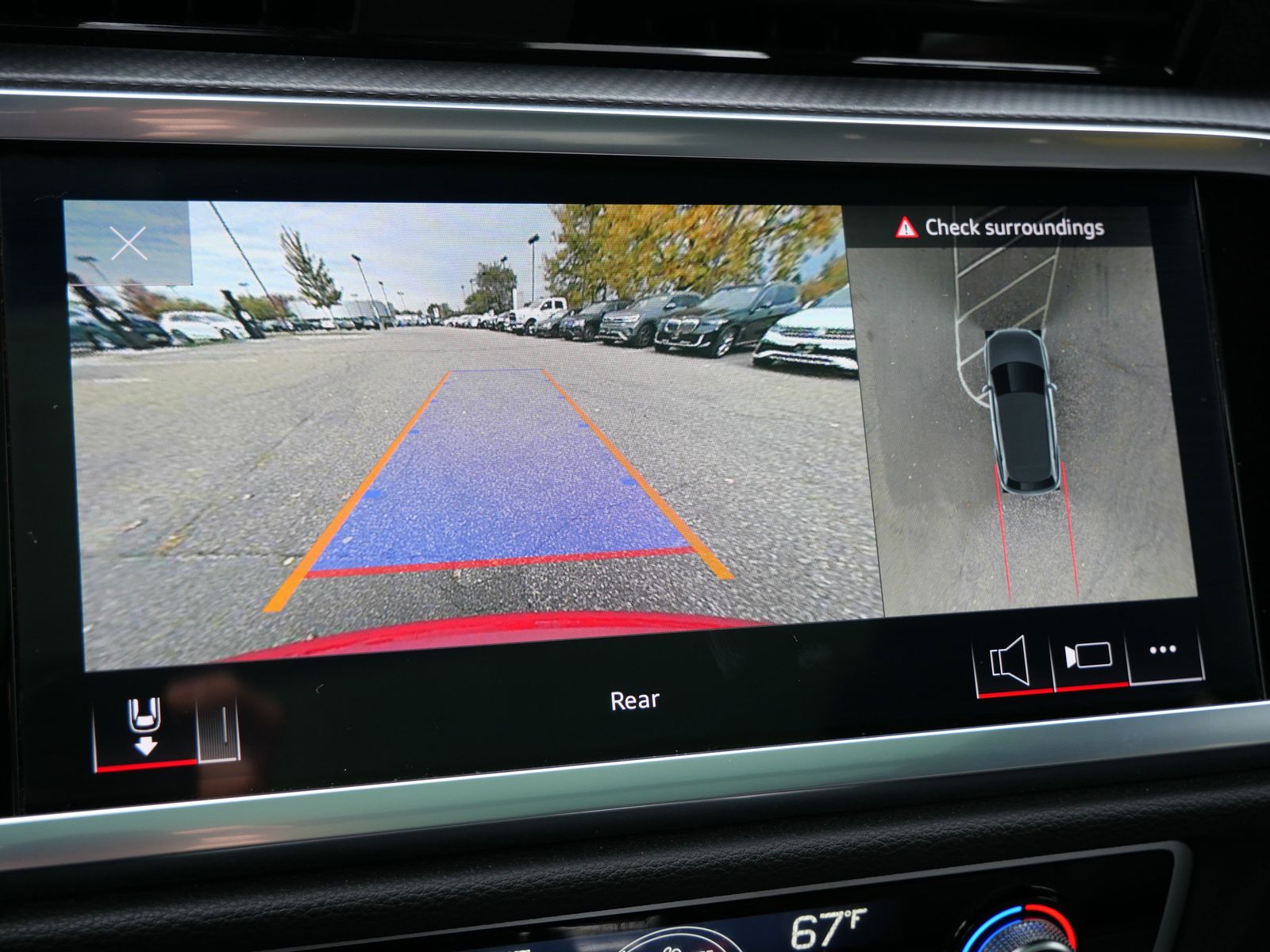 Thumbnail: 2023 Audi Q3 - 27