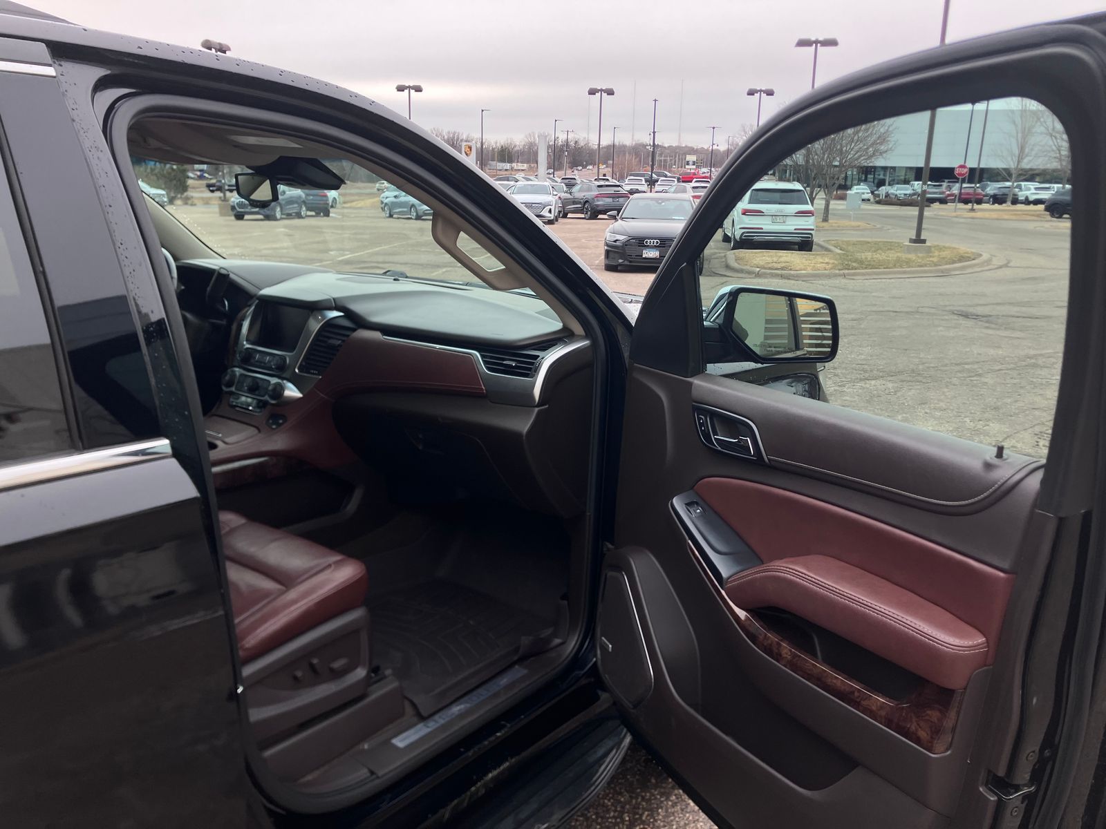 Thumbnail: 2016 Chevrolet Tahoe - 2