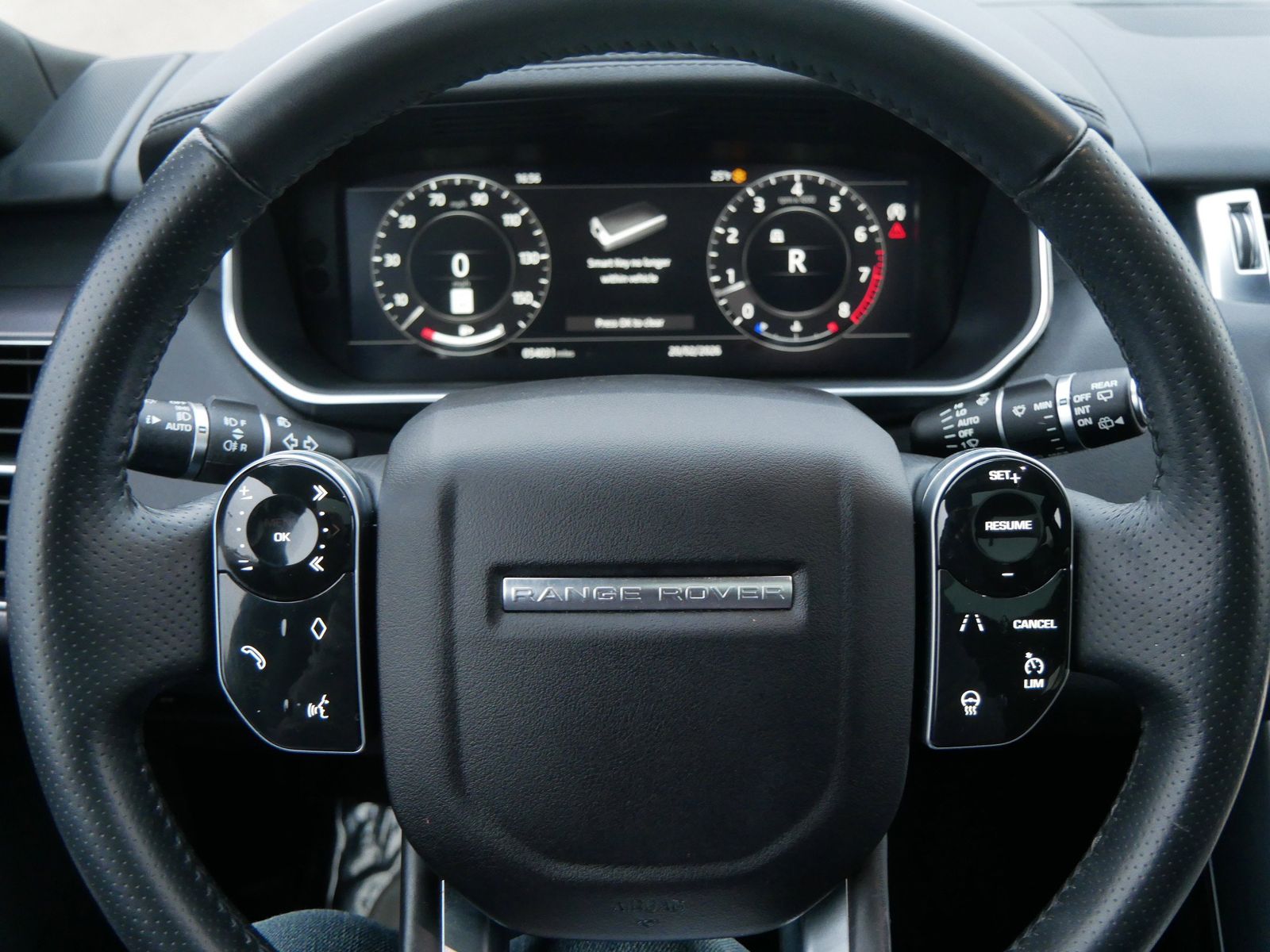 Thumbnail: 2018 Land Rover Range Rover Sport - 25