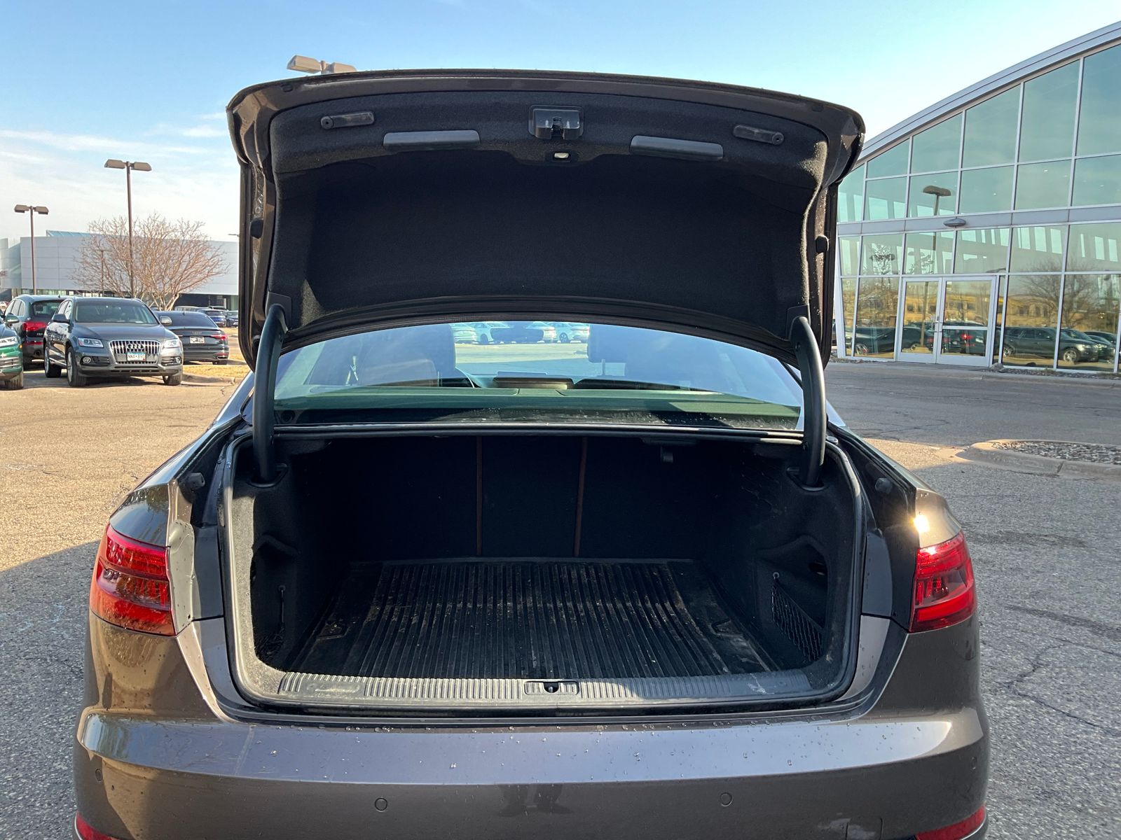 Thumbnail: 2017 Audi A4 - 18