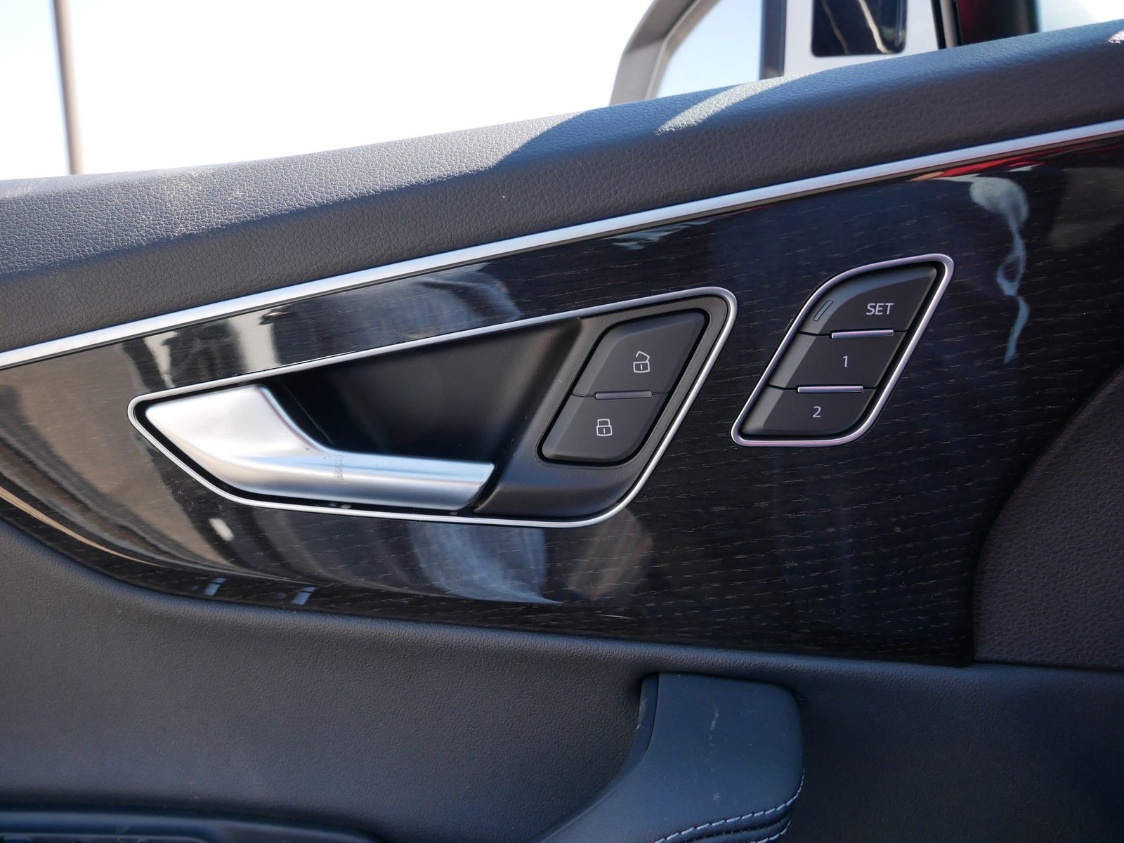 Thumbnail: 2026 Audi Q7 - 16
