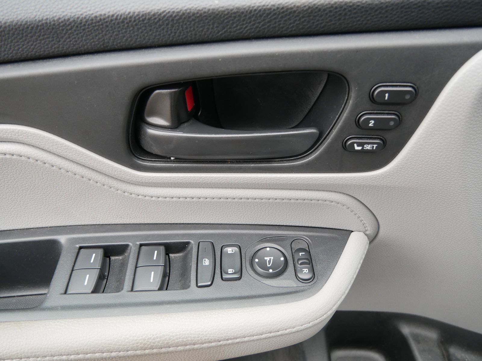 Thumbnail: 2022 Honda Odyssey - 11