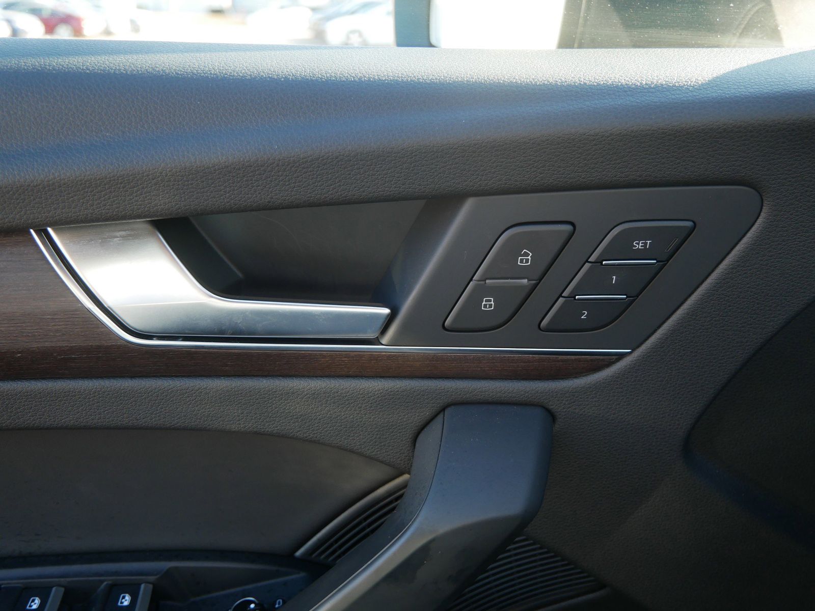 Thumbnail: 2025 Audi Q5 - 16