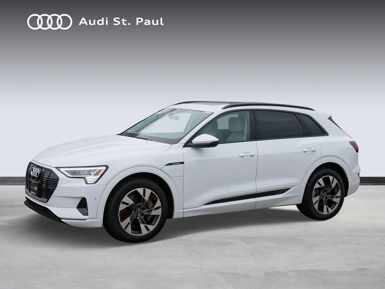 Thumbnail: 2022 Audi e-tron - 1