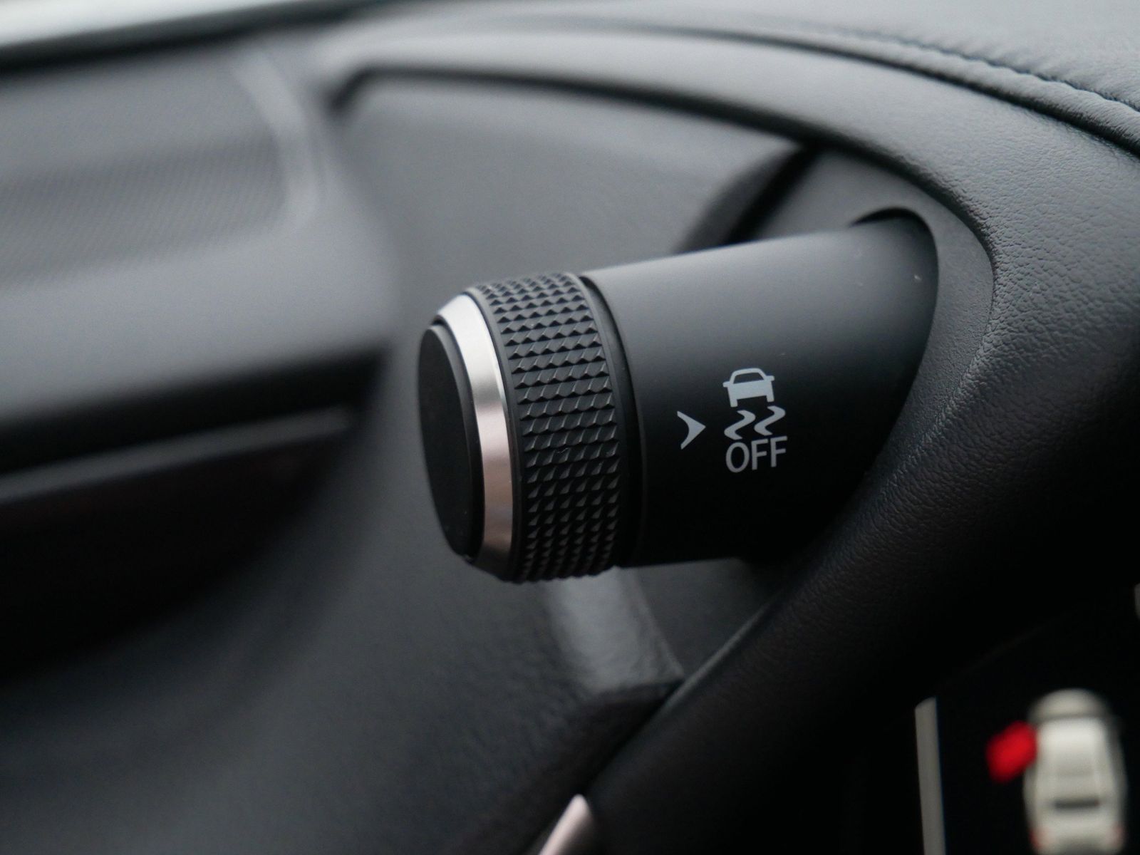 Thumbnail: 2021 Lexus ES - 28