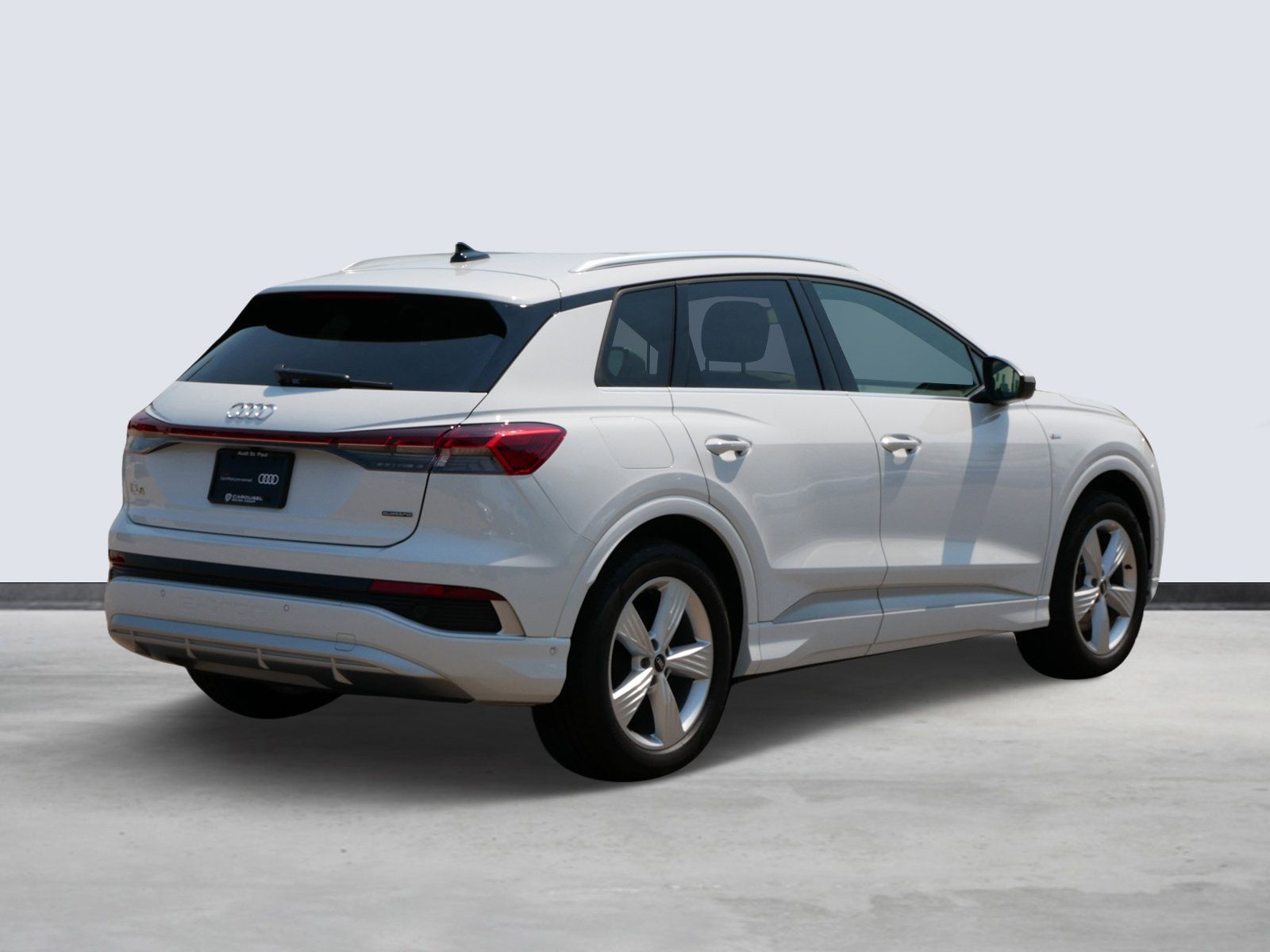 Thumbnail: 2024 Audi Q4 e-tron - 4