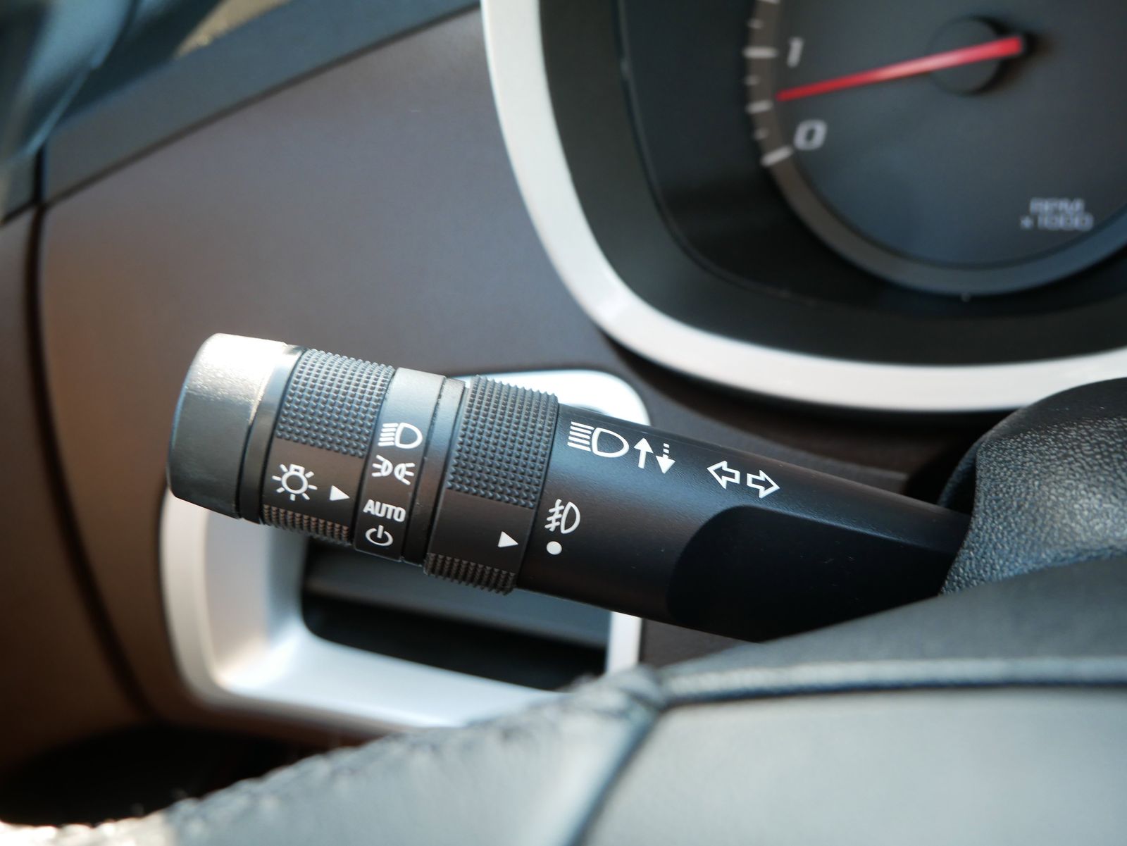 Thumbnail: 2011 Chevrolet Equinox - 26