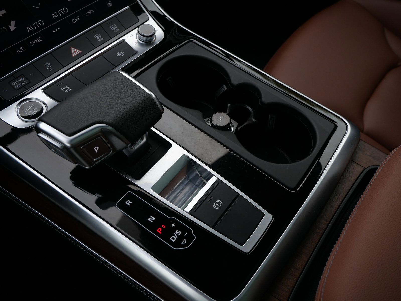 Thumbnail: 2025 Audi Q7 - 22