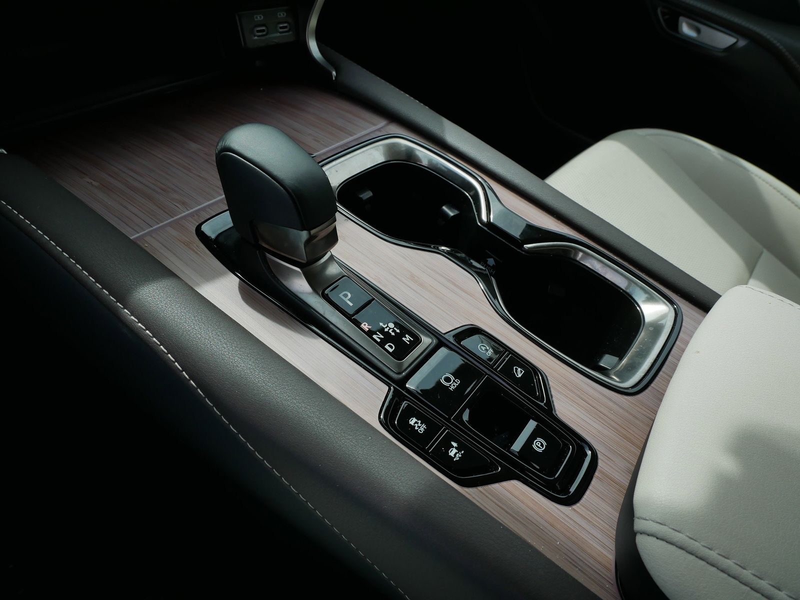 Thumbnail: 2024 Lexus RX - 19