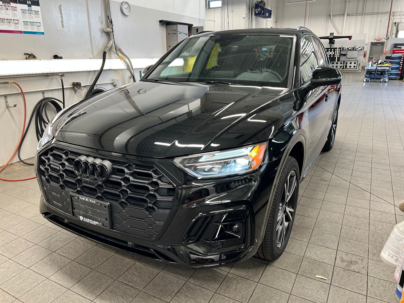 Thumbnail: 2025 Audi Q5 - 2