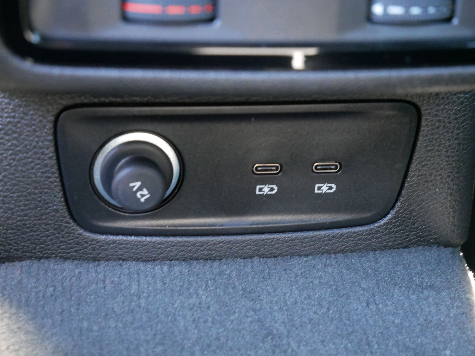 Thumbnail: 2025 Audi Q3 - 13