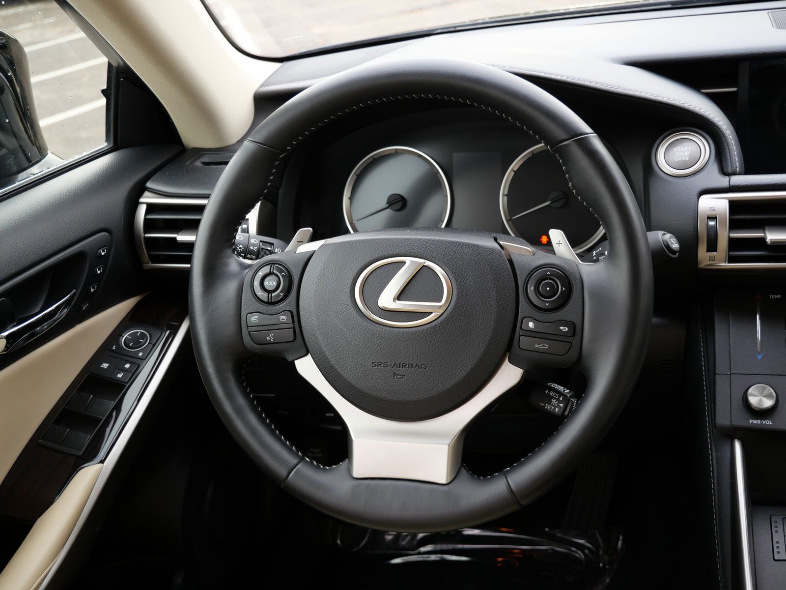 Thumbnail: 2015 Lexus IS - 14