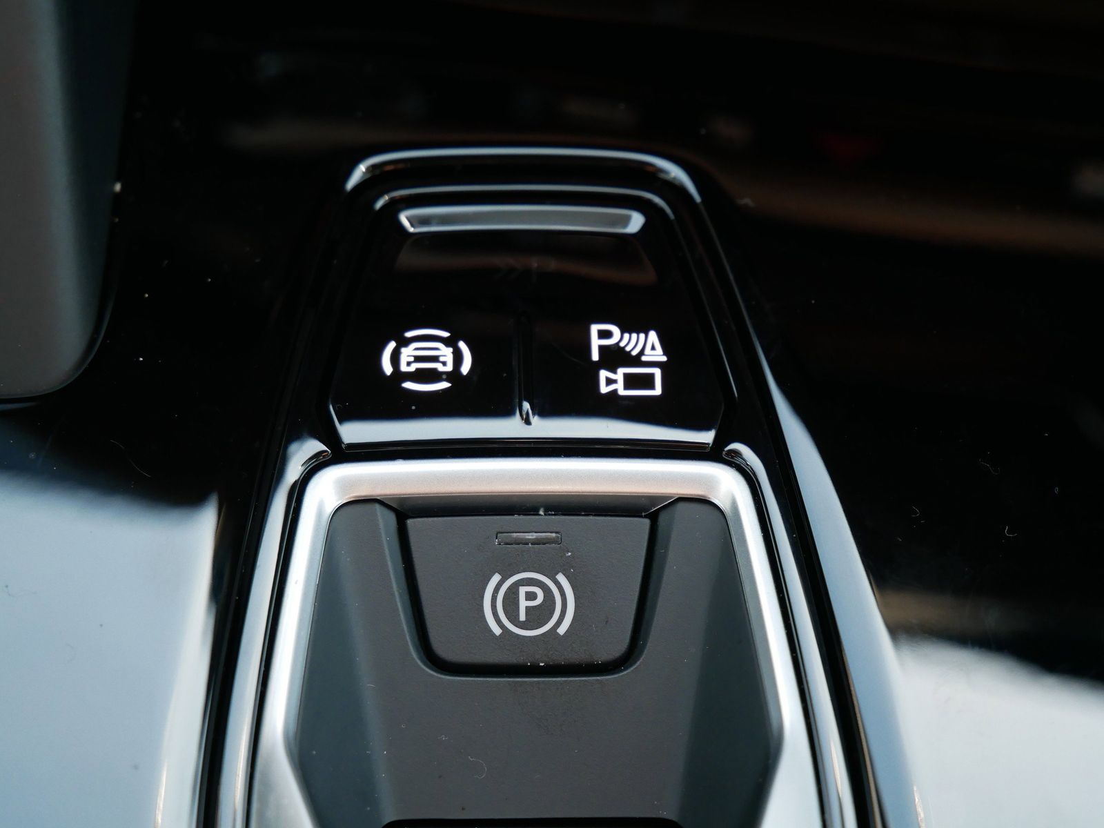 Thumbnail: 2025 Audi Q5 - 23