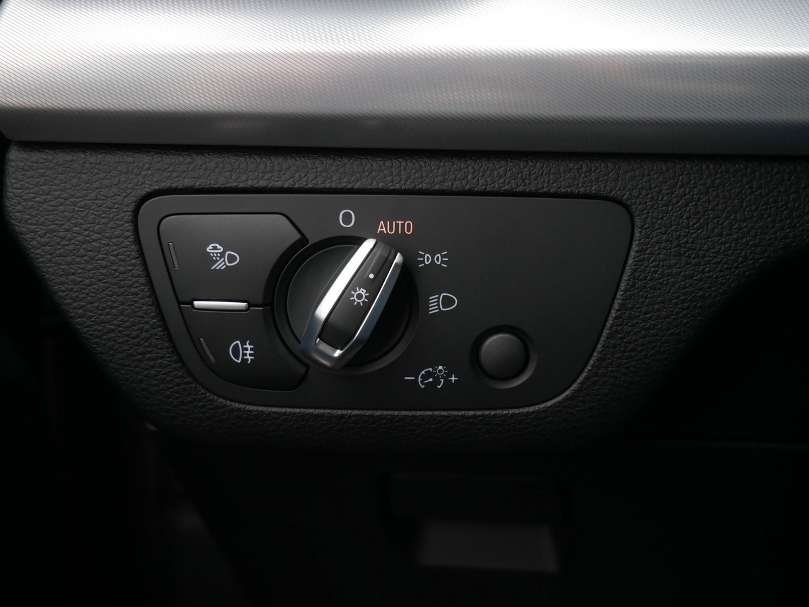 Thumbnail: 2025 Audi Q5 - 27