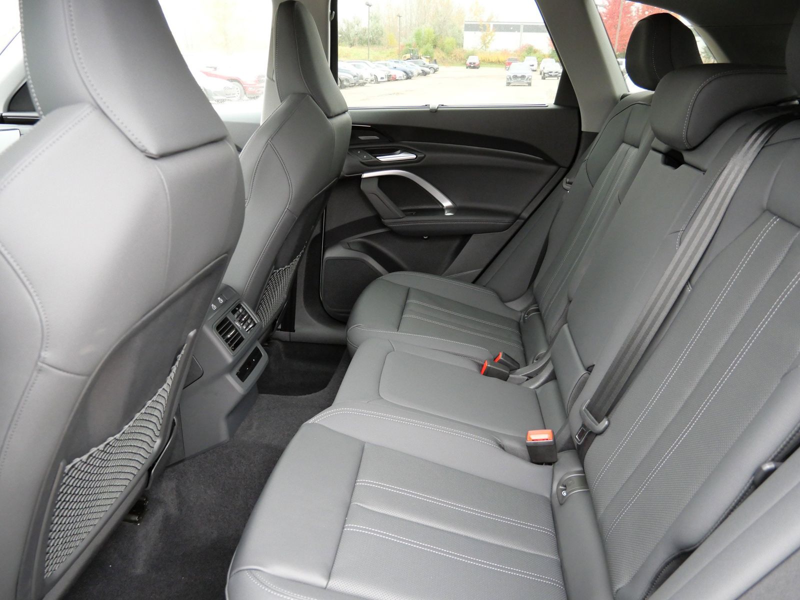 Thumbnail: 2025 Audi Q5 - 9