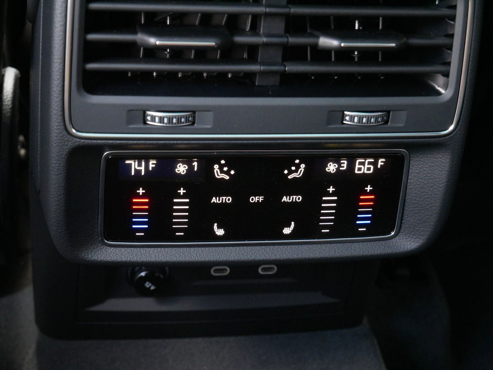 Thumbnail: 2026 Audi Q7 - 13