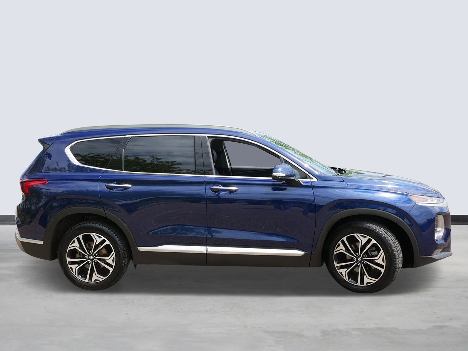 Thumbnail: 2019 Hyundai Santa Fe - 5