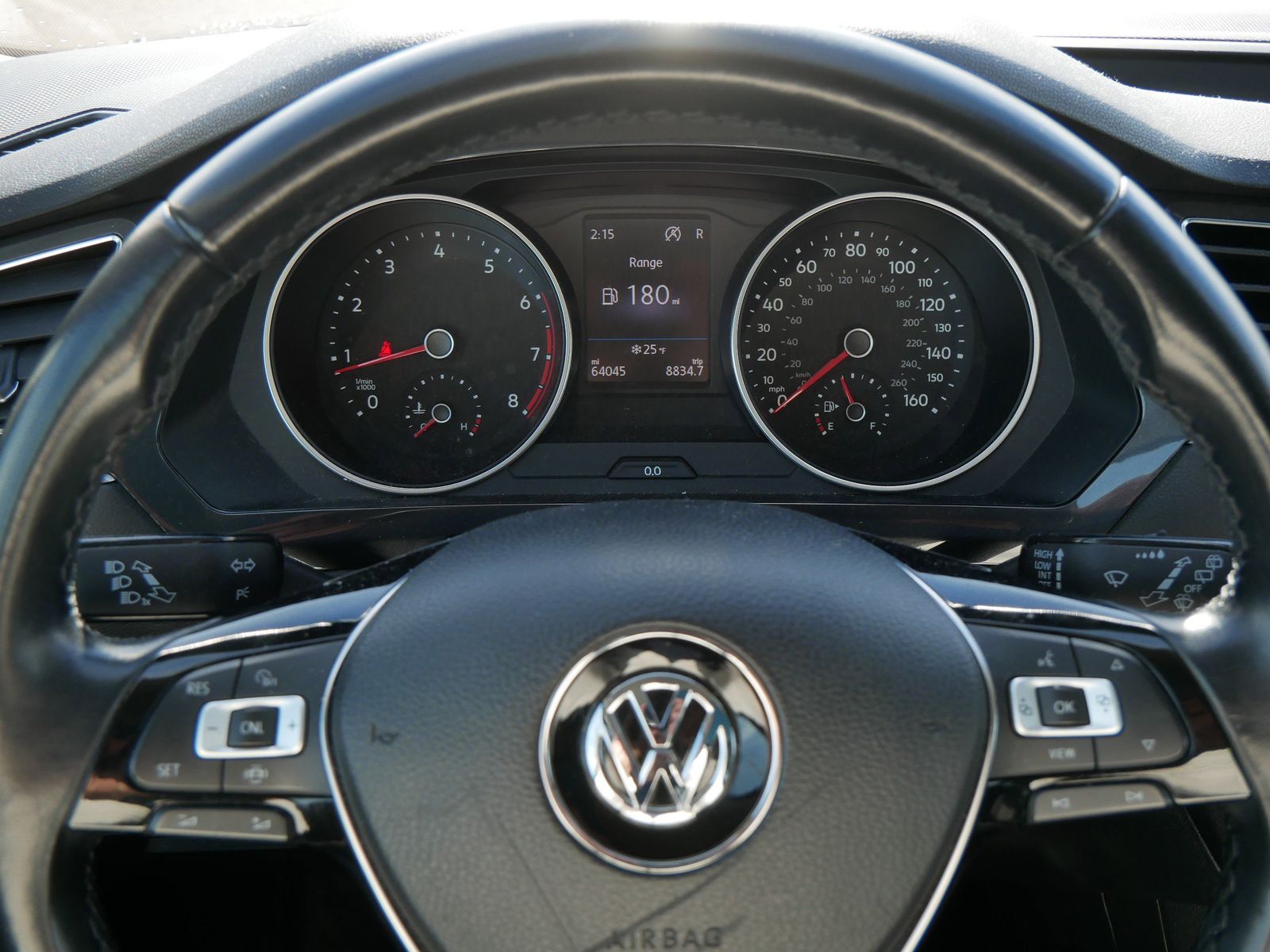 Thumbnail: 2019 Volkswagen Tiguan - 16