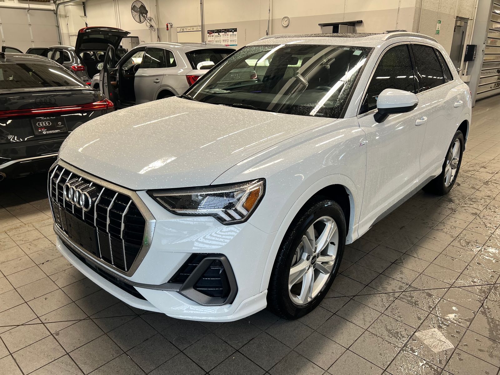 Thumbnail: 2022 Audi Q3 - 2