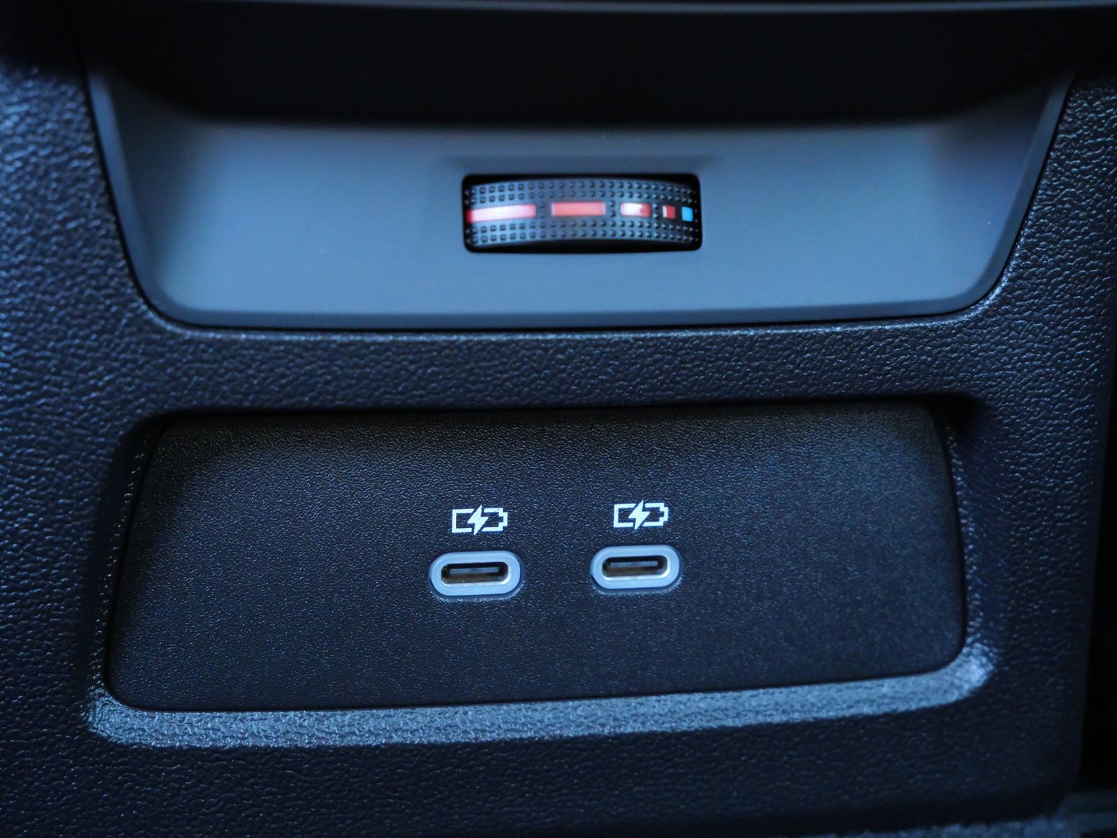 Thumbnail: 2026 Audi RS 3 - 13