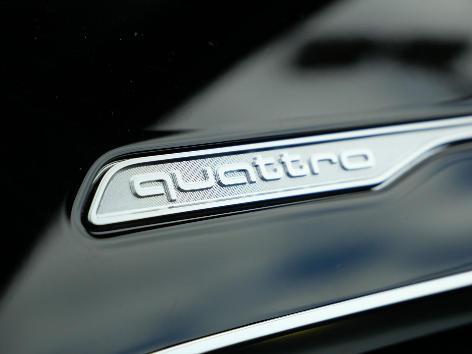 Thumbnail: 2026 Audi Q7 - 15